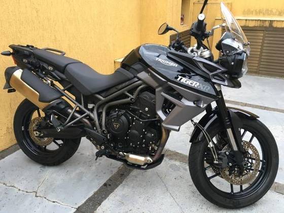 TRIUMPH TIGER 800 XR TRIUMPH TIGER 800 XR